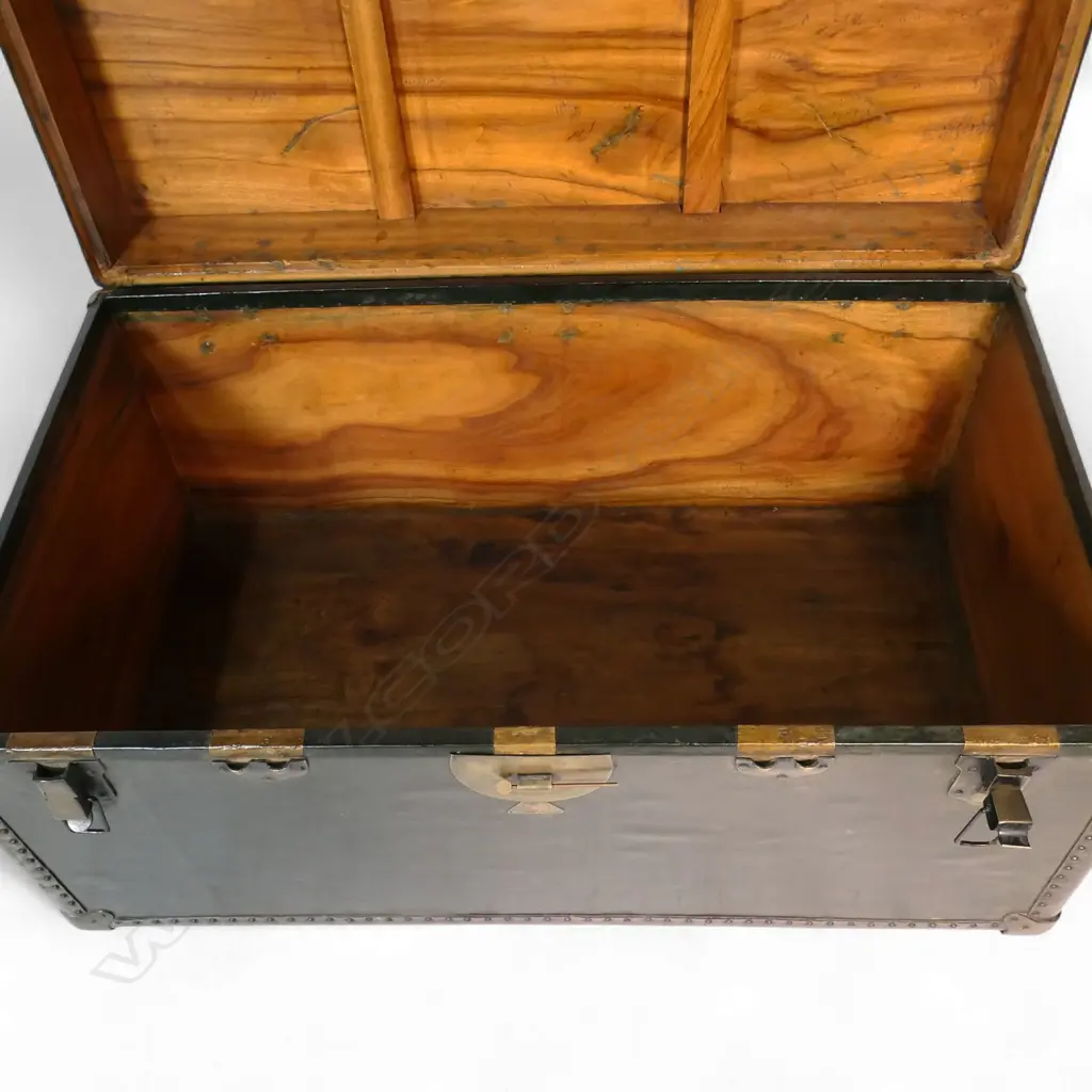 A South East Asian English-influenced leather travel trunk, Image 1++